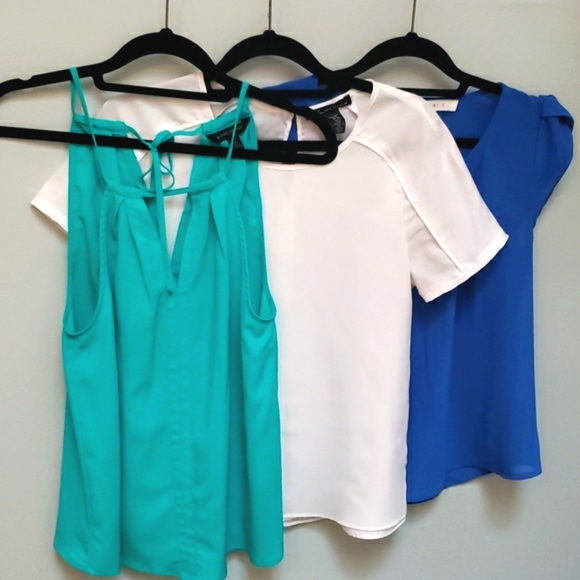 3 Tops Size XS / Kenneth Col, Banana Republic, Mine - Picture 1 of 8